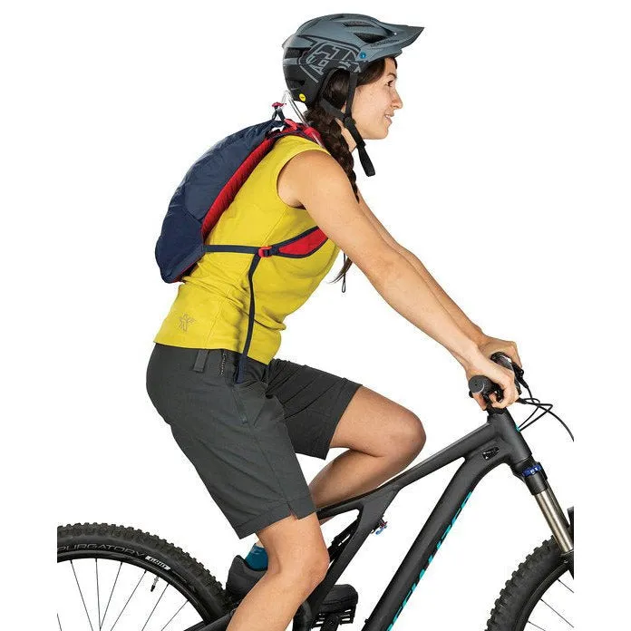 Kitsuma 3 Women’s Mountain Biking and Hiking Hydration Pack (2.5L)