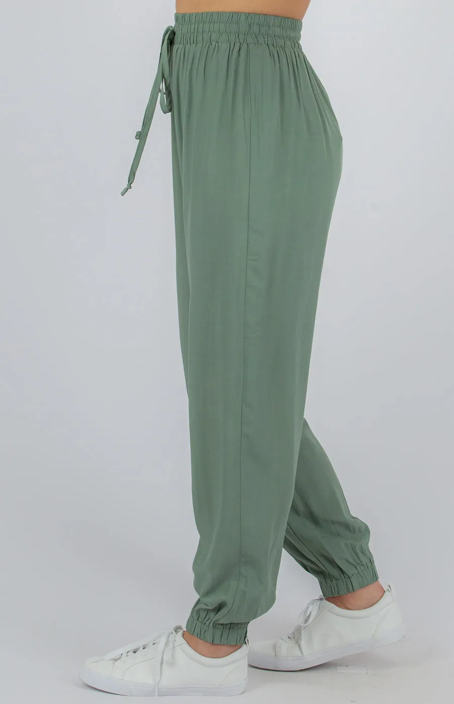 Lightweight Pants With Elastic Cuff Detail